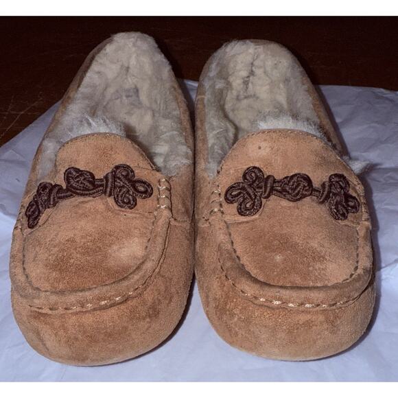 Womens UGG Suki Slippers Moccasins Size 8 - Picture 3 of 9